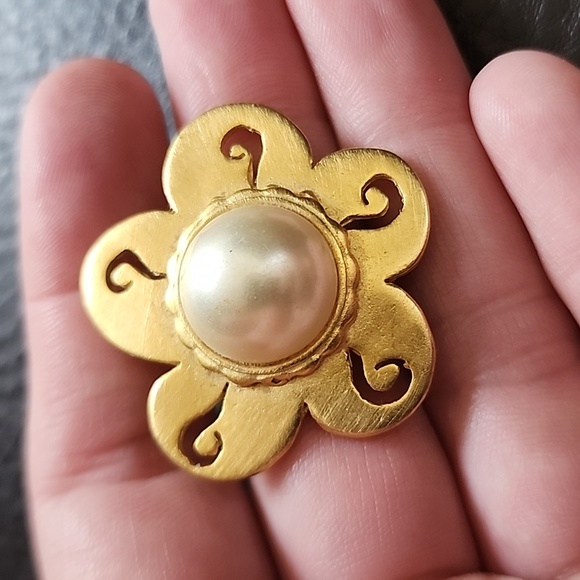 VTG Robert Rose earrings - Picture 5 of 7